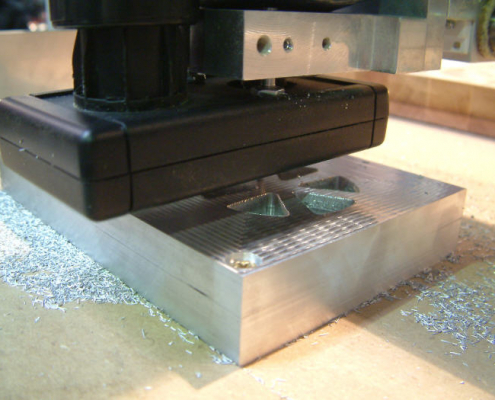 aluminiumfräsen CNCMillingaDcar/wheelinsolidaluminium