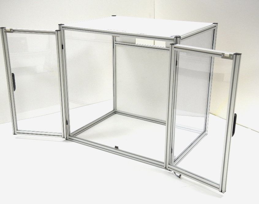 CNC Fräse - Einhausung aus Alu und Polycarbonat CNC Fräse - Einhausung aus Alu und Polycarbonat