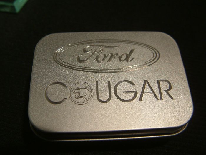 ford-cougar-diamantgravur-metalldose Ford Cougar diamond engraving metal box