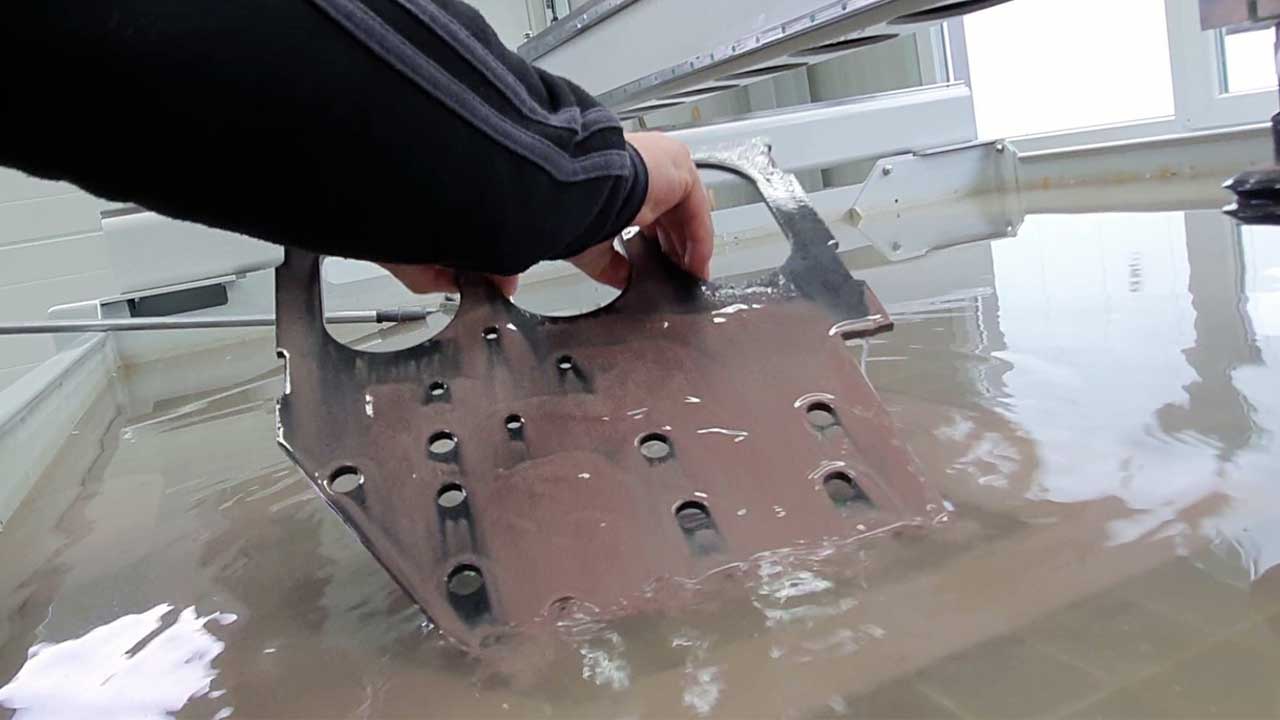 Precision cutting of 6mm steel Precision water jet cutting of 6mm steel
