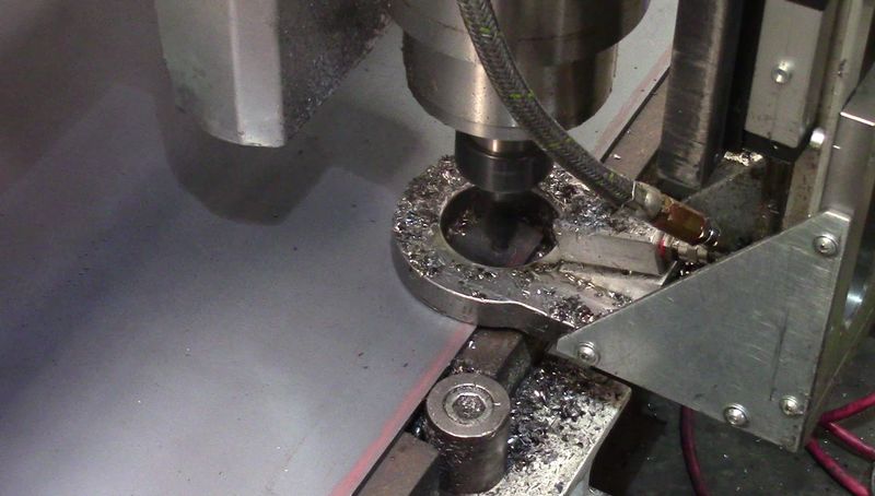 cnc-bohren-von-stahlblechen cnc bohren von stahlblechen