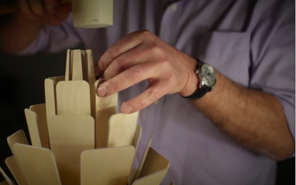 Design Holzlampe fast fertig montiert Design Holzlampe fast fertig montiert