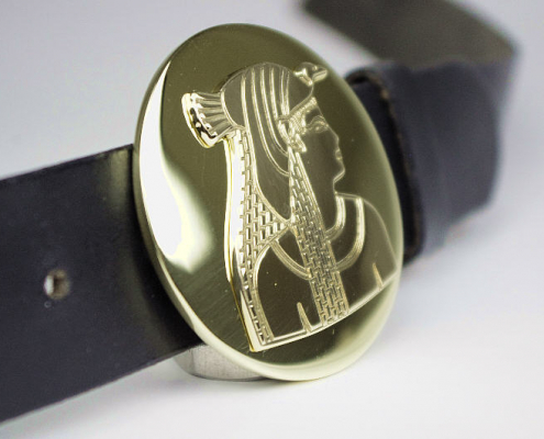 gürtelschnalle-aus-messing-fraesen-gravieren